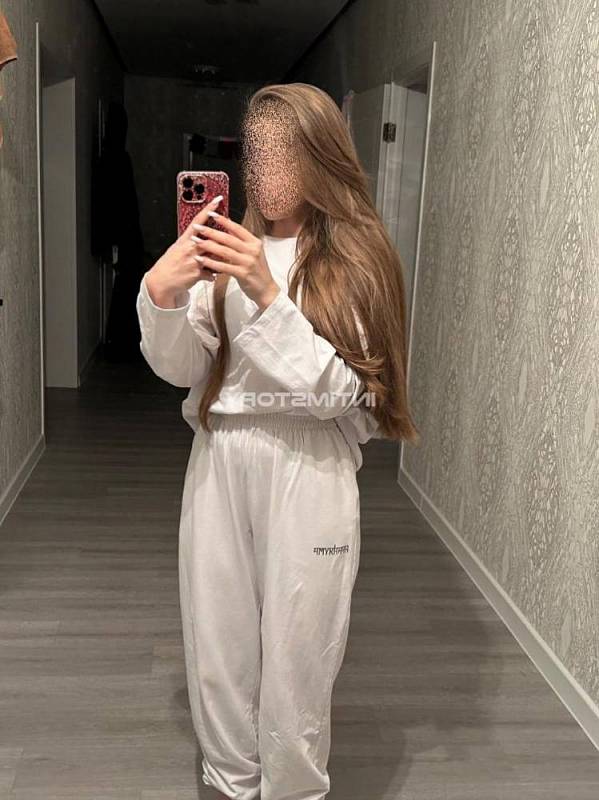 Фото Николь